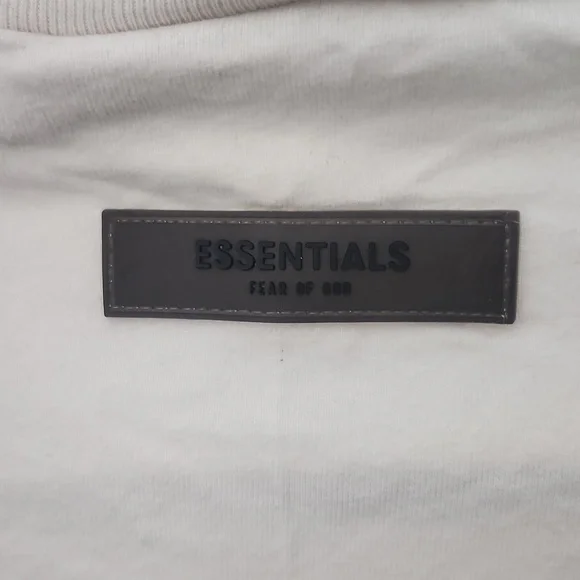 Essentials Off-White Tee - Picture 3 of 3